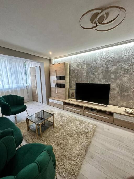 Stylish Apartment In Dambu Târgu-Mureş Exterior foto